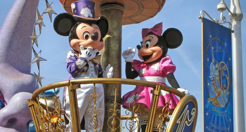 İzmir Çıkışlı Ramazan Bayramı ve Ara Tatile Özel Köln - Lüksemburg - Metz - Paris & Disneyland Turu