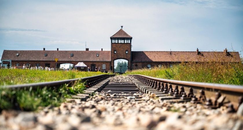 İzmir Çıkışlı Uçaklı Orta Avrupa Yıldızları: Polonya, Almanya ve Çekya